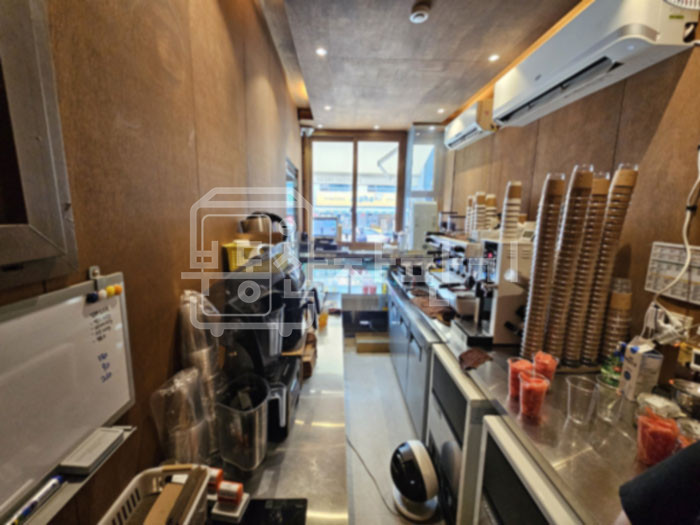 서울 강남구 대치동 삼성역 8분, 역세권, 포스코사거리 인근, 1층 임대 월세 매물번호 28116 사진 1