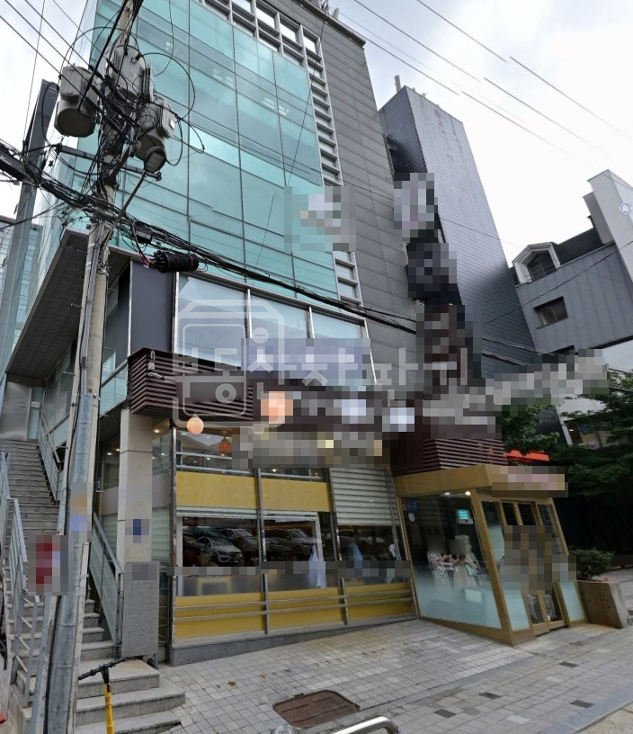 서울 강남구 신사동 무권리, 도산공원사거리 인근, 2층 임대 월세 매물번호 29638 사진 1