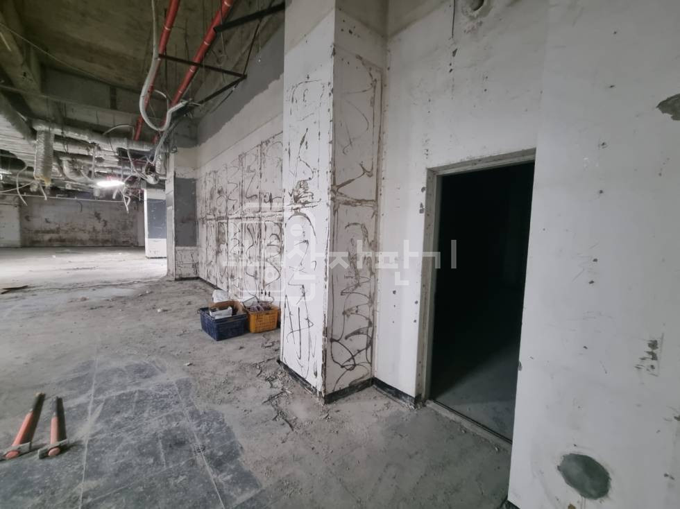 서울 영등포구 영등포동2가 영등포시장 대로변 층고 높은 지하층 임대 월세 매물번호 29661 사진 9