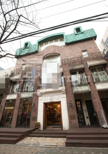 서울 강남구 역삼동 무권리, 대로변, 선릉역 도보1분, 1층 상가 임대 월세 매물번호 29884 사진 1