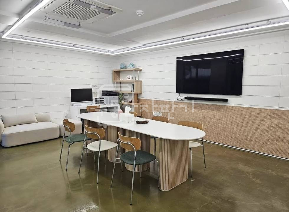 서울 강남구 역삼동 개나리아파트 사거리 인근 지하 1층 임대 월세 매물번호 29894 사진 2