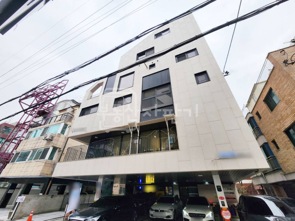 서울 서초구 방배동 무권리, 내방역 2분, 초역세권, 높은층고,지하1층 임대 월세 매물번호 29898 사진 1