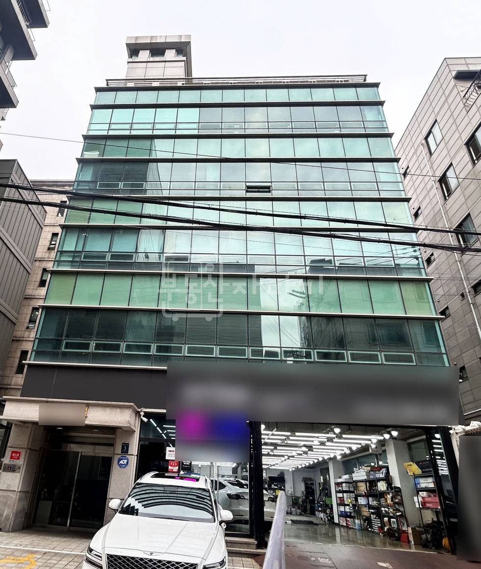 서울 강남구 논현동 언주역 도보 1분 초역세권 룸 많고 컨디션 좋은 2층 임대 월세 매물번호 30132 사진 1