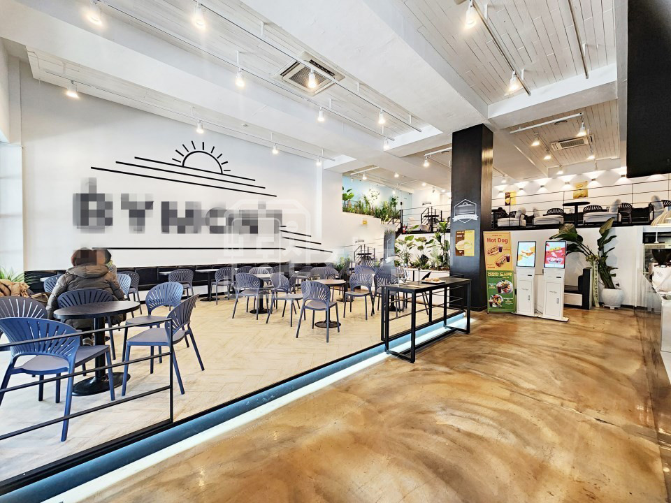 서울 강남구 역삼동 무권리, 도곡1동주민센터 사거리 인근, 대로변, 1층 임대 월세 매물번호 22072 사진 11