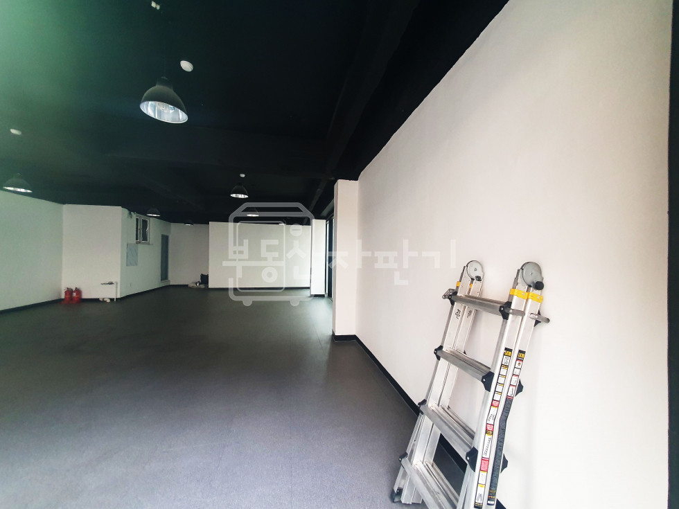 서울 강남구 대치동 무권리, 대치사거리 인근, 1층 임대 월세 매물번호 13914 사진 3