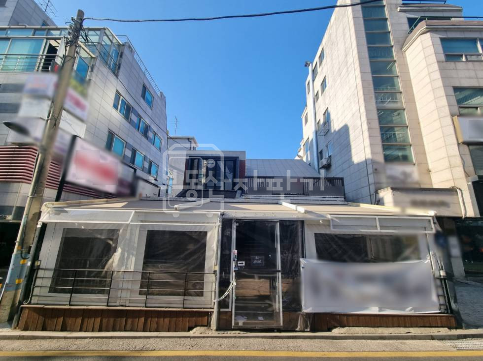 서울 강남구 신사동 무권리, 신사역 4분, 역세권, 지하1층~2층 임대 월세 매물번호 28976 사진 2