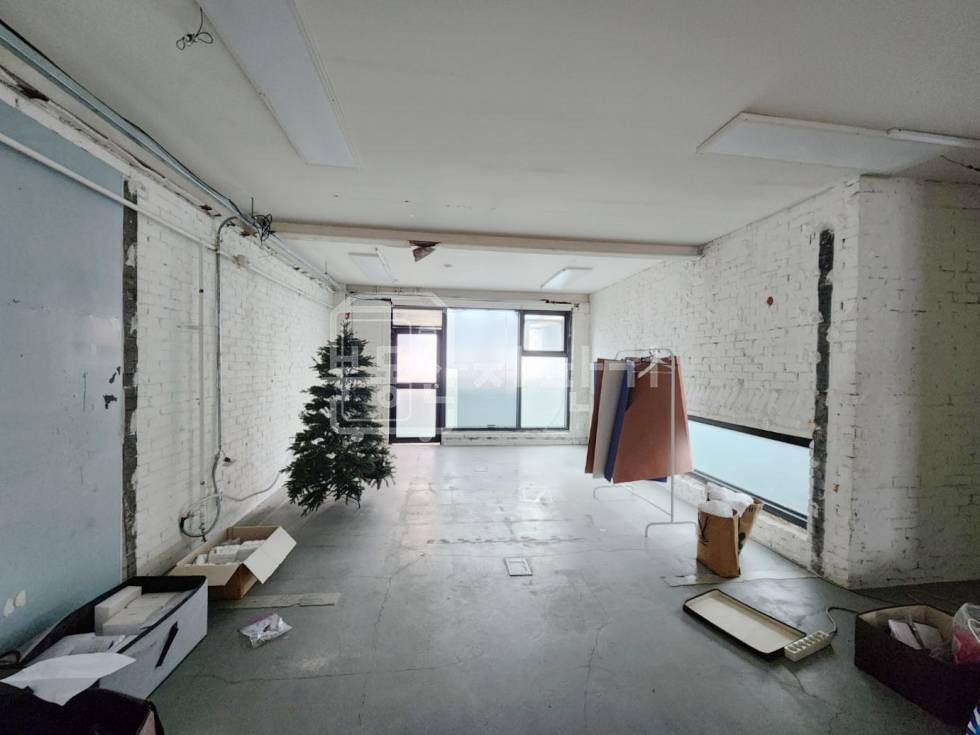 서울 강남구 청담동 무권리, 압구정로데오역 8분, 역세권, 5층 임대 월세 매물번호 30263 사진 1