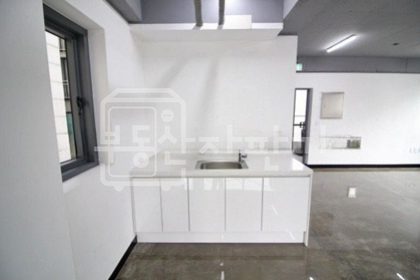 서울 강남구 삼성동 무권리, 선정릉역 5분, 역세권, 2층 임대 월세 매물번호 30300 사진 4