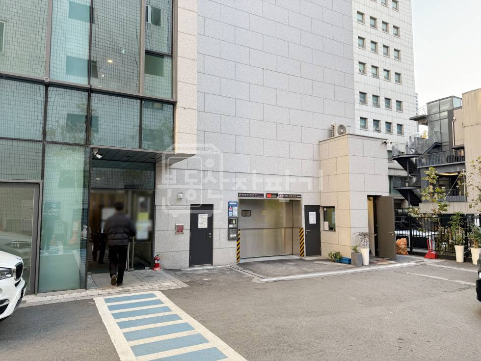 서울 강남구 청담동 무권리, 청담역 1분, 초역세권, 7층 임대 월세 매물번호 29411 사진 9