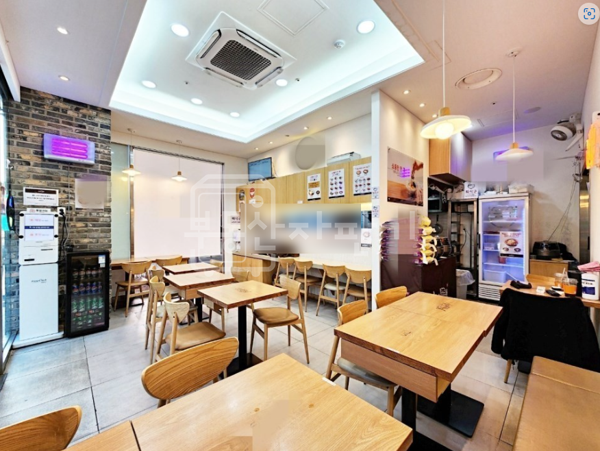 서울 서초구 서초동 강남역 1분, 초역세권, 1층 코너임대 월세 매물번호 30386 사진 2