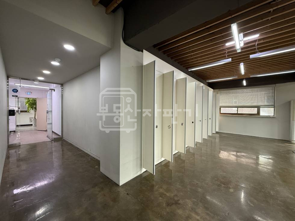 서울 강남구 역삼동 무권리, 언주역/역삼역 3/7분, 역세권, 코너건물 3층 임대 월세 매물번호 30362 사진 8