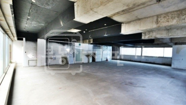서울 강남구 신사동 무권리, 압구정역 5분, 역세권, 2층 임대 월세 매물번호 30462 사진 2
