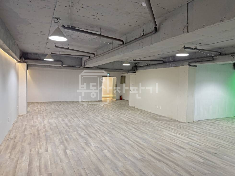서울 강남구 논현동 206-17 무권리, 언주역 2분, 초역세권, 지하1층 임대 월세 매물번호 27594 사진 4