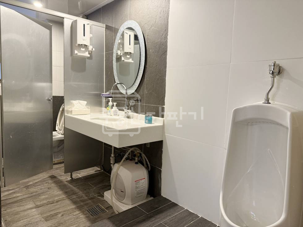 서울 강남구 논현동 206-17 무권리, 언주역 2분, 초역세권, 지하1층 임대 월세 매물번호 27594 사진 6