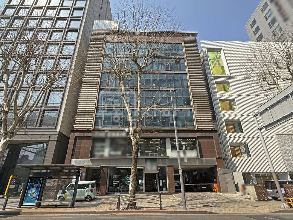 서울 강남구 논현동 206-17 무권리, 언주역 2분, 초역세권, 지하1층 임대 월세 매물번호 27595 사진 1