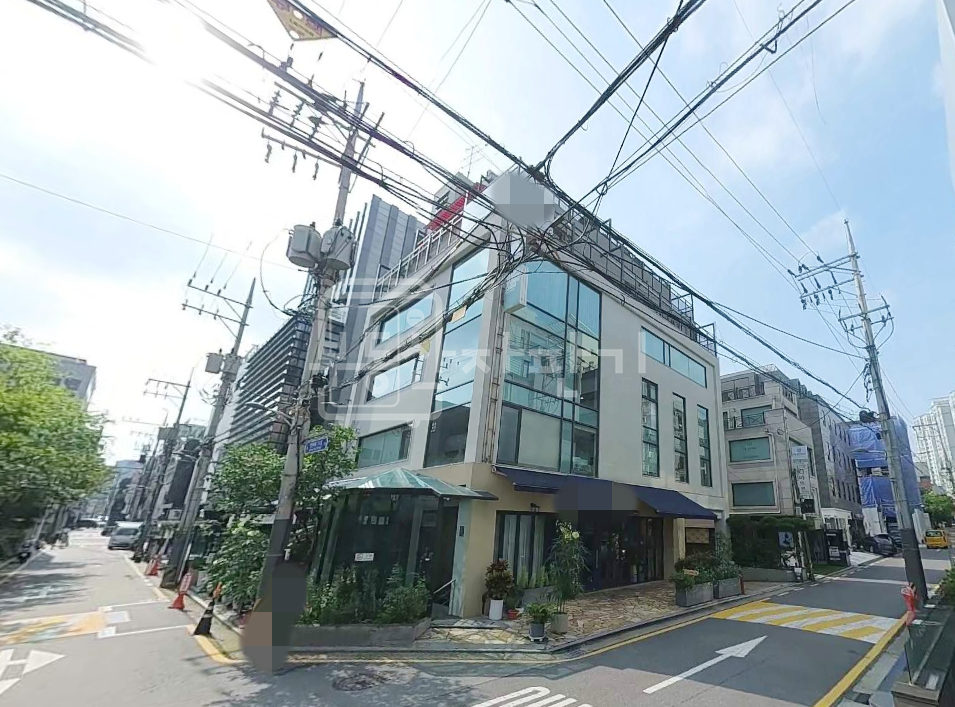 서울 강남구 신사동 압구정로데오 메인상권, 1층 상가 임대 월세 매물번호 30313 사진 1