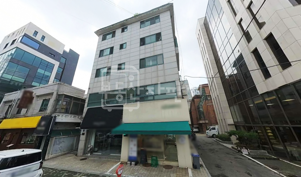 서울 강남구 신사동 무권리, 압구정역 9분, 역세권, 2층 임대 월세 매물번호 30670 사진 1