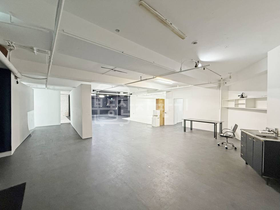 서울 강남구 논현동 무권리, 학동역 6분, 역세권, 지하2층 임대 월세 매물번호 30500 사진 5