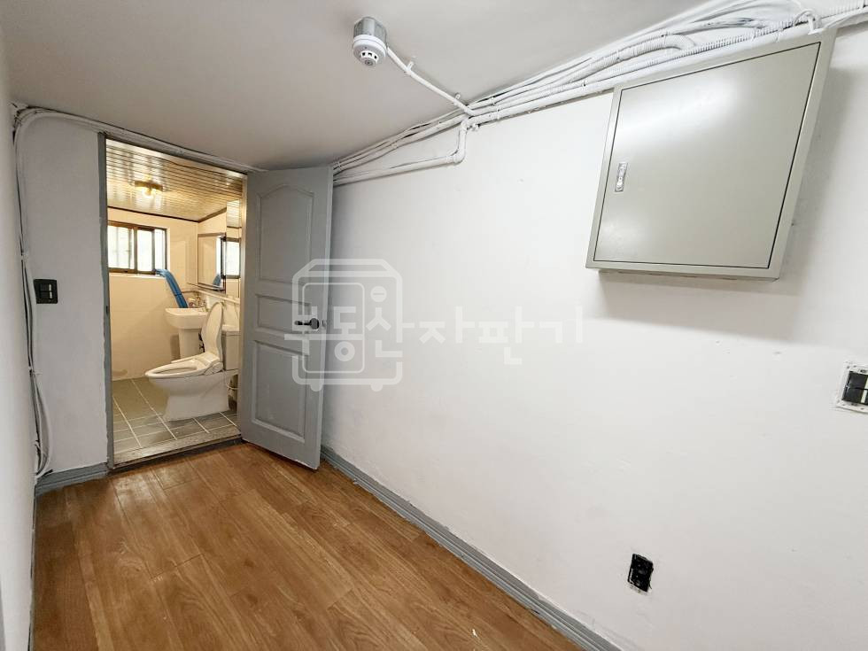 서울 강남구 신사동 무권리, 신사역 4분, 역세권, 6층 임대 월세 매물번호 29586 사진 6