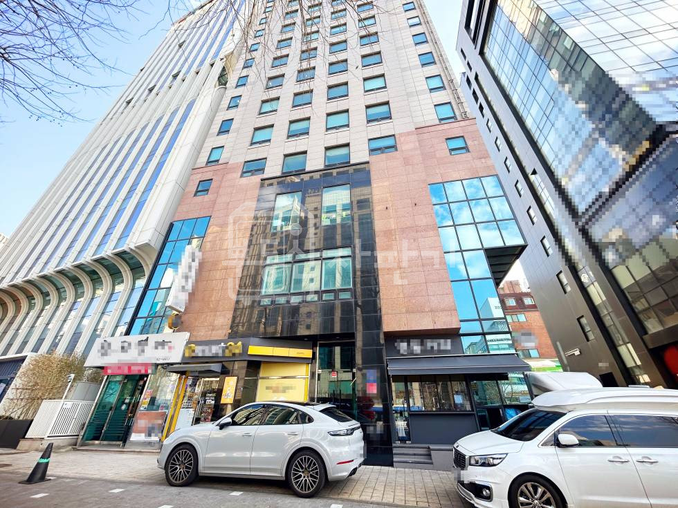 서울 강남구 청담동 무권리, 청담역 9분, 역세권, 12층 임대 월세 매물번호 27344 사진 1