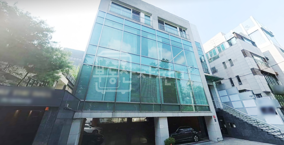 서울 강남구 신사동 무권리, 압구정로데오역 10분, 역세권, 지하1층 임대 월세 매물번호 30932 사진 1