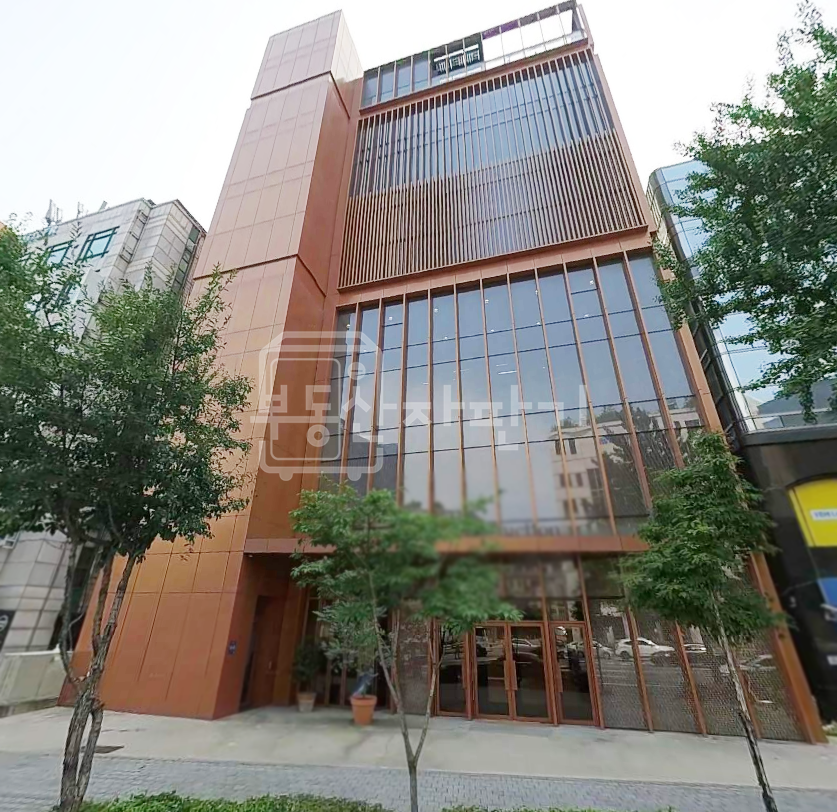서울 강남구 신사동 층고8m, 압구정역9분, 지하4층~지하5층 연층 임대 월세 매물번호 30977 사진 1