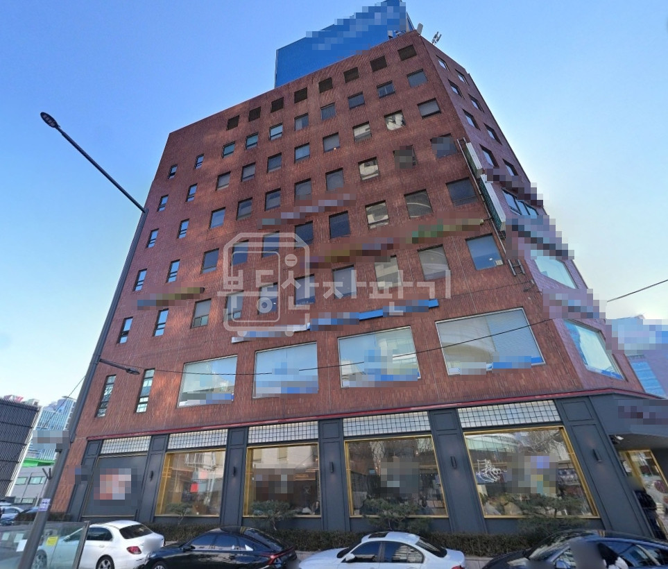 서울 강남구 논현동 무권리, 논현역 도보 1분, 초역세권, 4층 임대 월세 매물번호 31021 사진 1