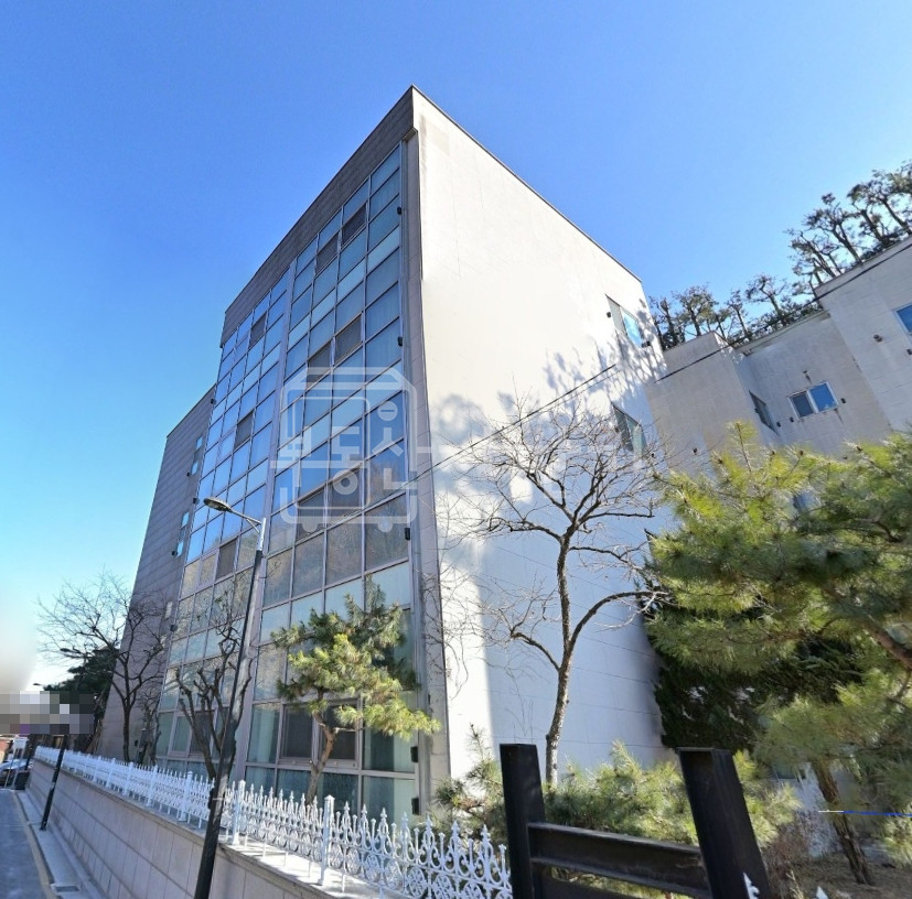 서울 강남구 논현동 무권리, 논현역 도보 8분, 역세권, 지하2층 임대 월세 매물번호 30943 사진 1