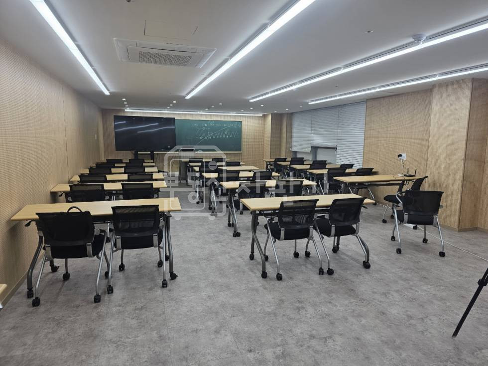 서울 서초구 서초동 무권리, 강남역 도보 1분, 초역세권, 7층 임대 월세 매물번호 30522 사진 12