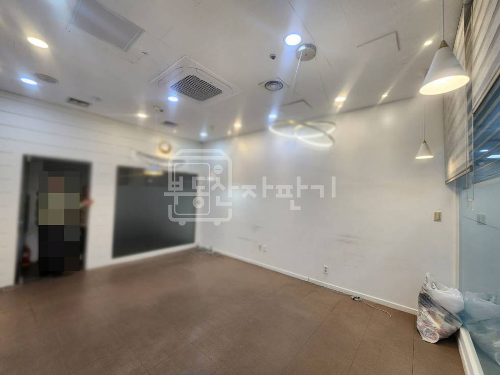 서울 강남구 대치동 무권리, 선릉역 1분, 초역세권, 지하1층 아케이드상가 임대 월세 매물번호 30487 사진 1