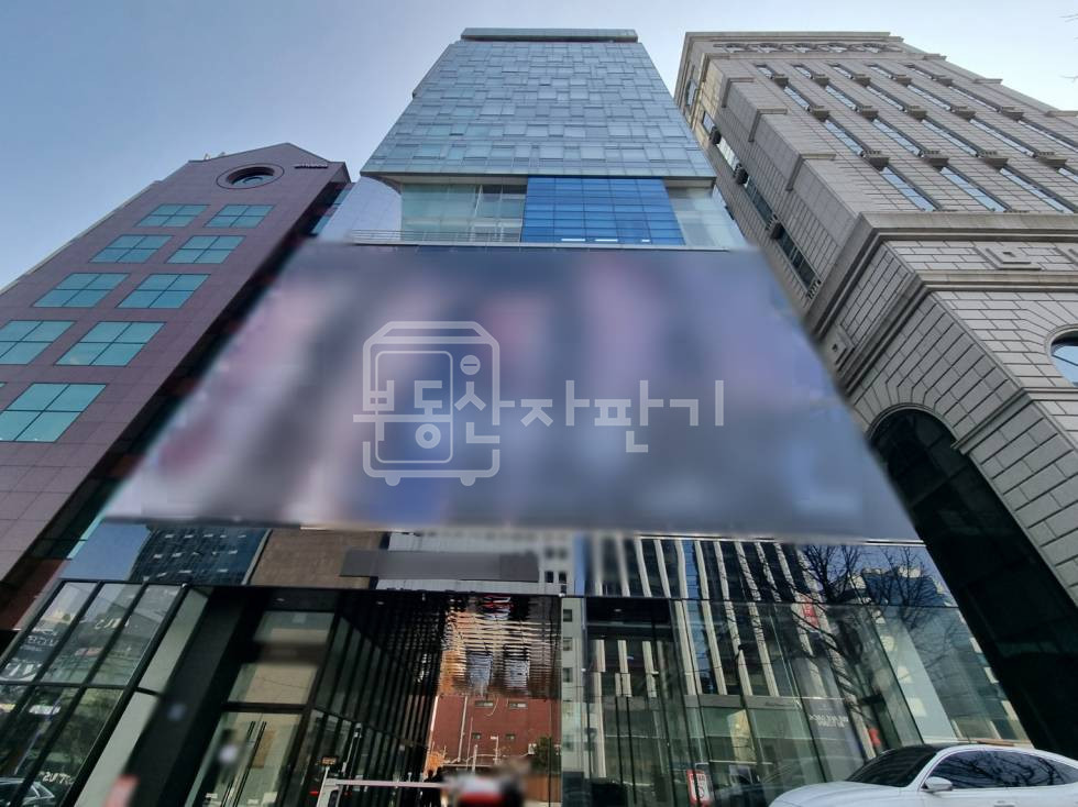 서울 강남구 논현동 무권리, 도산대로 대로변, 7층 임대 월세 매물번호 30338 사진 1