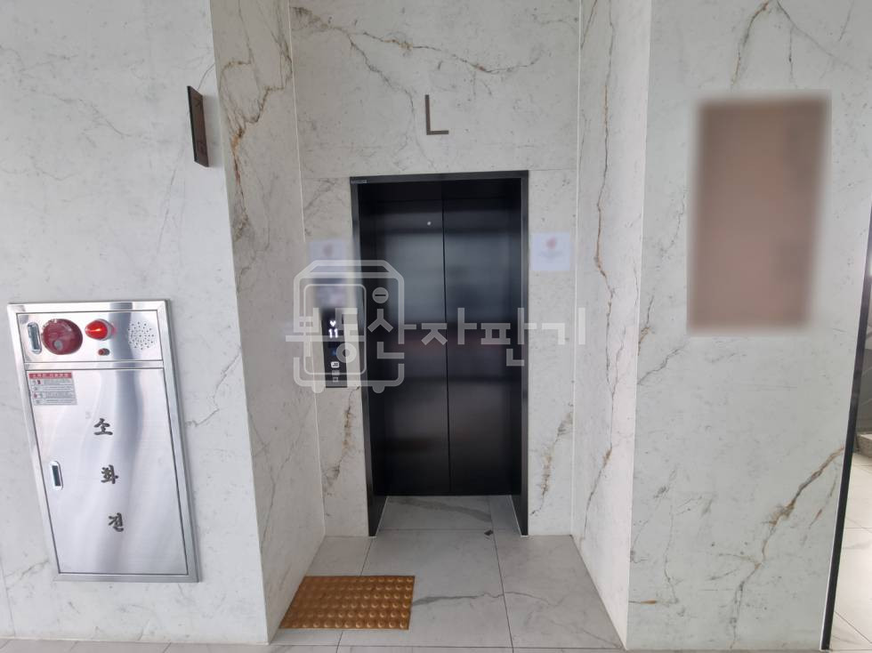 서울 강남구 논현동 무권리, 도산대로 대로변, 7층 임대 월세 매물번호 30338 사진 4
