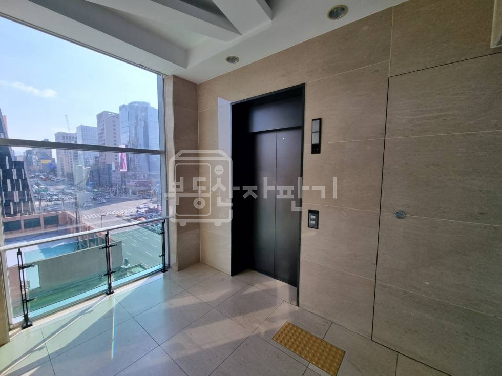 서울 강남구 신사동 무권리, 신사역 도보 1분, 초역세권, 6층 임대 월세 매물번호 30324 사진 5
