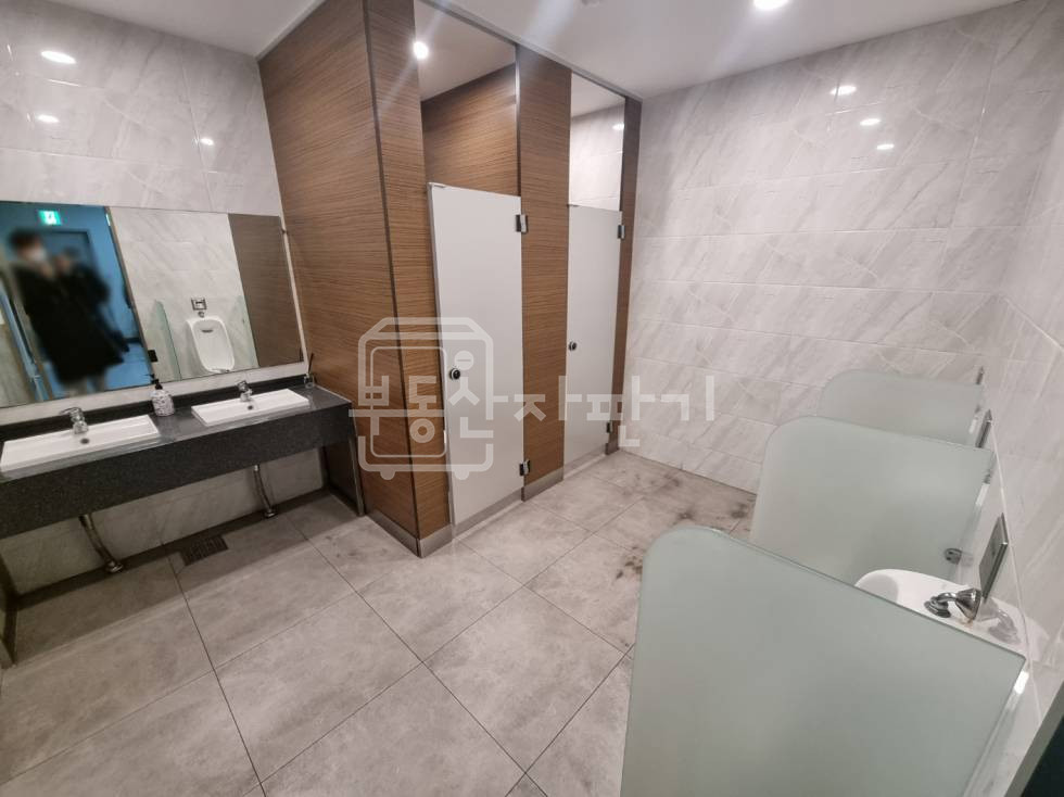 서울 강남구 청담동 무권리, 청담역 도보 5분, 역세권, 지하1층 임대 월세 매물번호 29860 사진 6