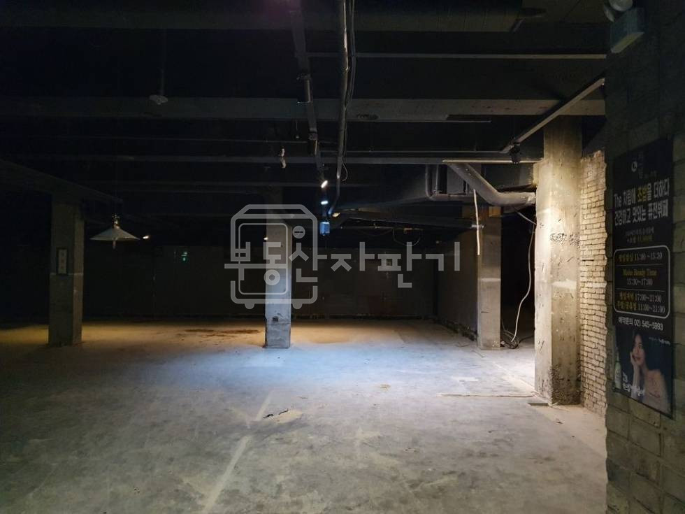 서울 강남구 신사동 압구정역 도보 2분, 초역세권, 지하1층 임대 월세 매물번호 29361 사진 3