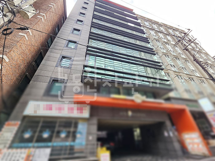 서울 강남구 대치동 선릉역 7분, 역세권, 1층 임대 월세 매물번호 28910 사진 1