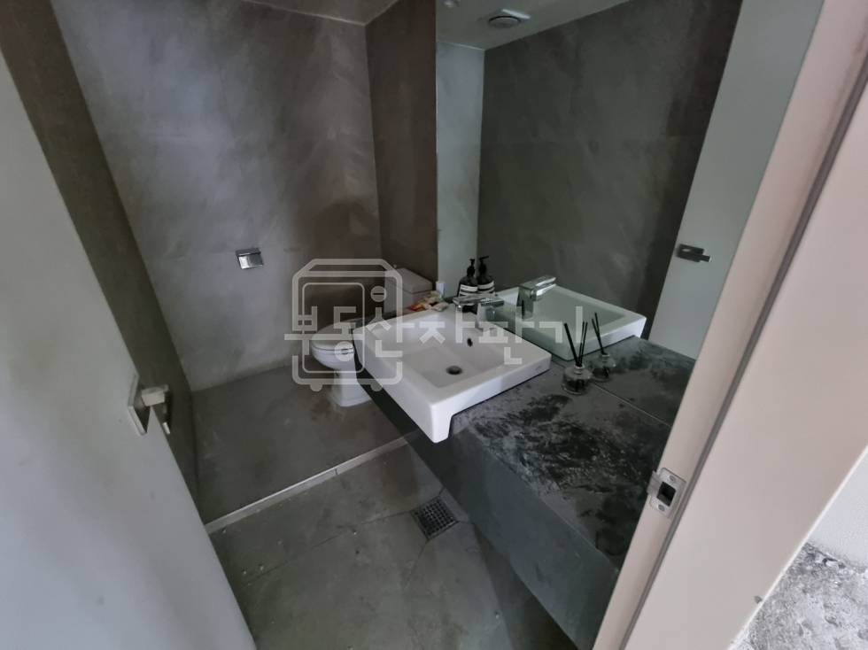 서울 강남구 청담동 압구정로데오역8분, 역세권,3층 임대 월세 매물번호 27567 사진 3
