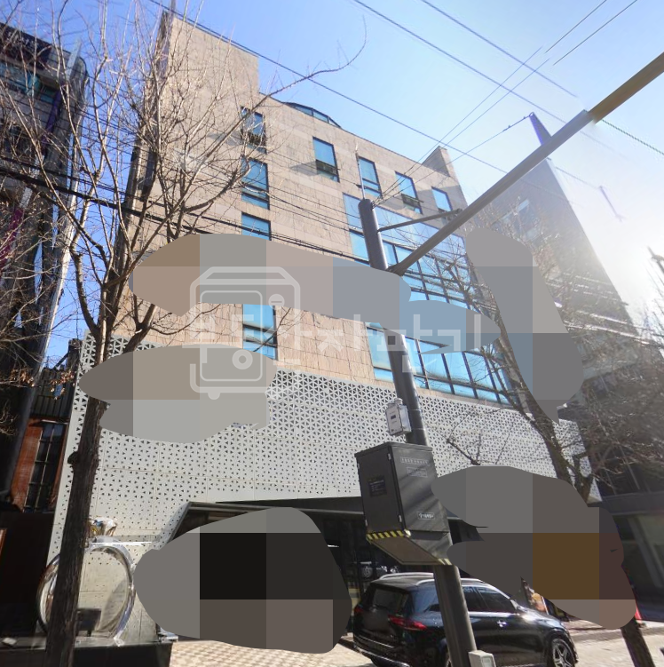 서울 강남구 신사동 무권리 압구정역 도보 5분 대로변, 코너건물 1층 임대 월세 매물번호 16742 사진 1