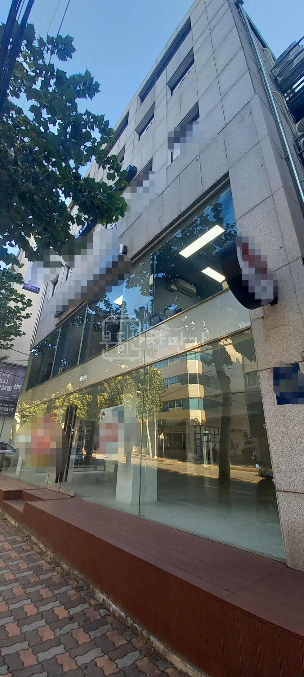 서울 강남구 대치동 무권리 ,대치 사거리 인근 대로변, 1층 임대 월세 매물번호 12621 사진 5