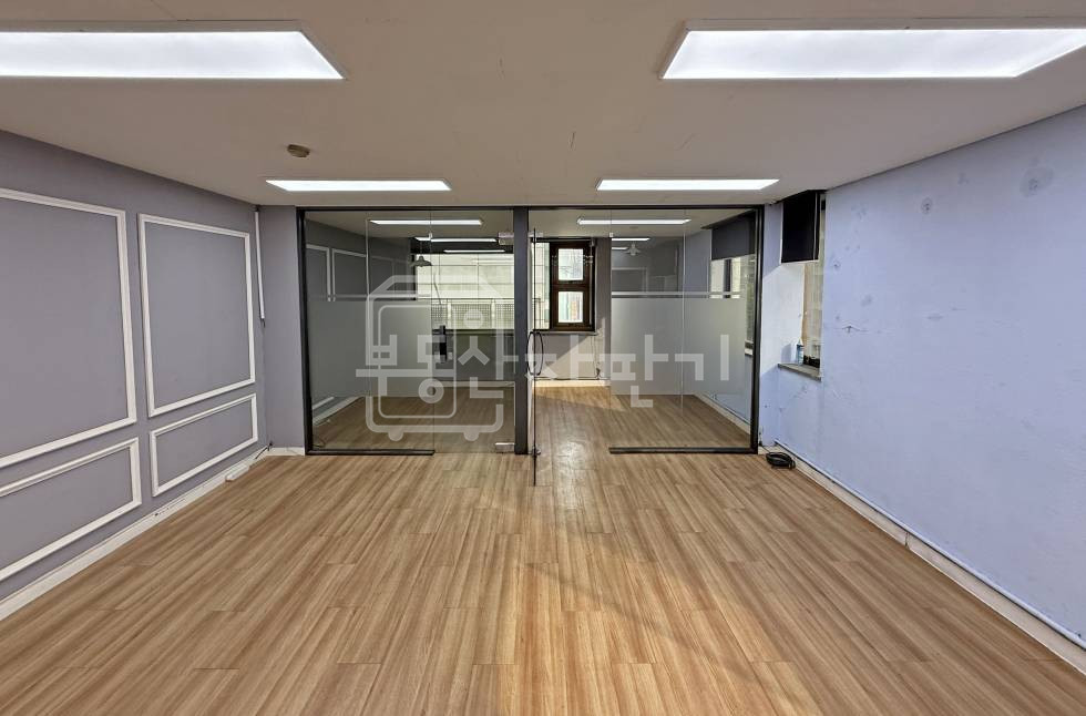 서울 강남구 논현동 무권리, 언주역 5분, 역세권, 4층 임대 월세 매물번호 31165 사진 1