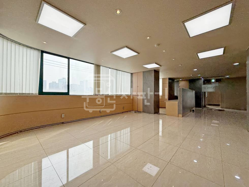 서울 강남구 역삼동 무권리, 언주역 3분, 초역세권, 코너건물 3층 임대 월세 매물번호 31184 사진 7