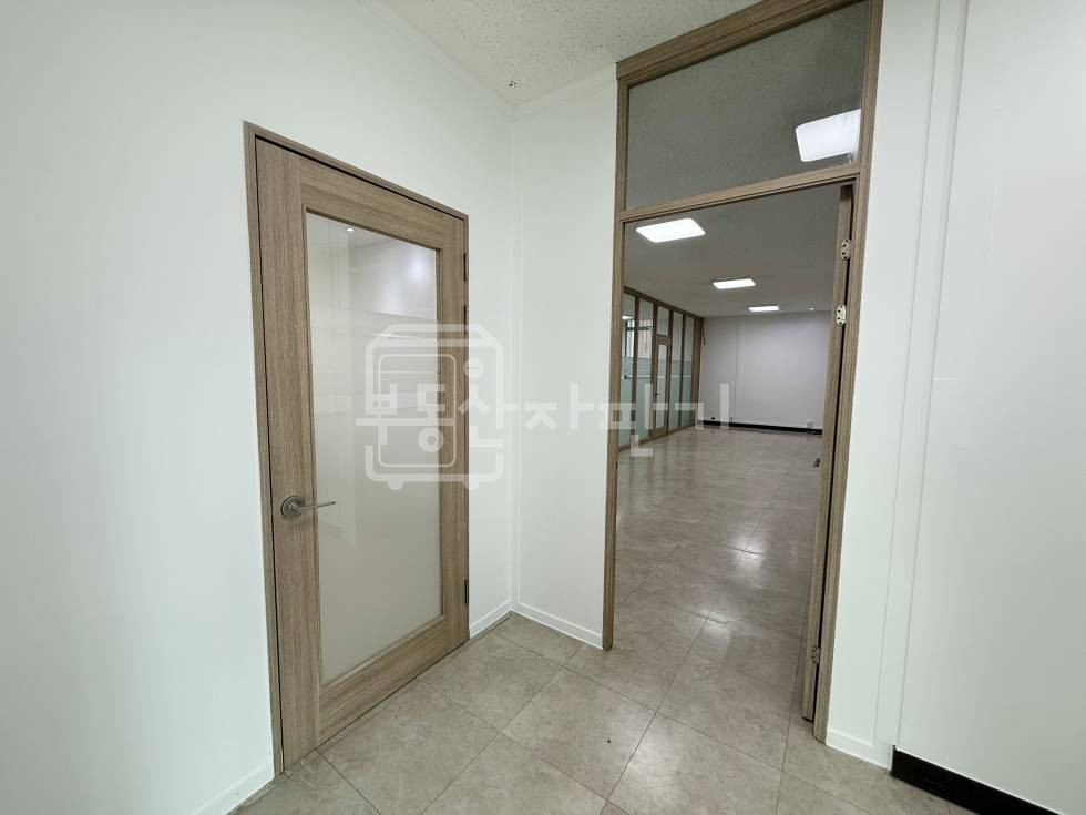 서울 강남구 역삼동 무권리, 언주역 3분, 초역세권, 코너건물 1층 임대 월세 매물번호 31185 사진 8