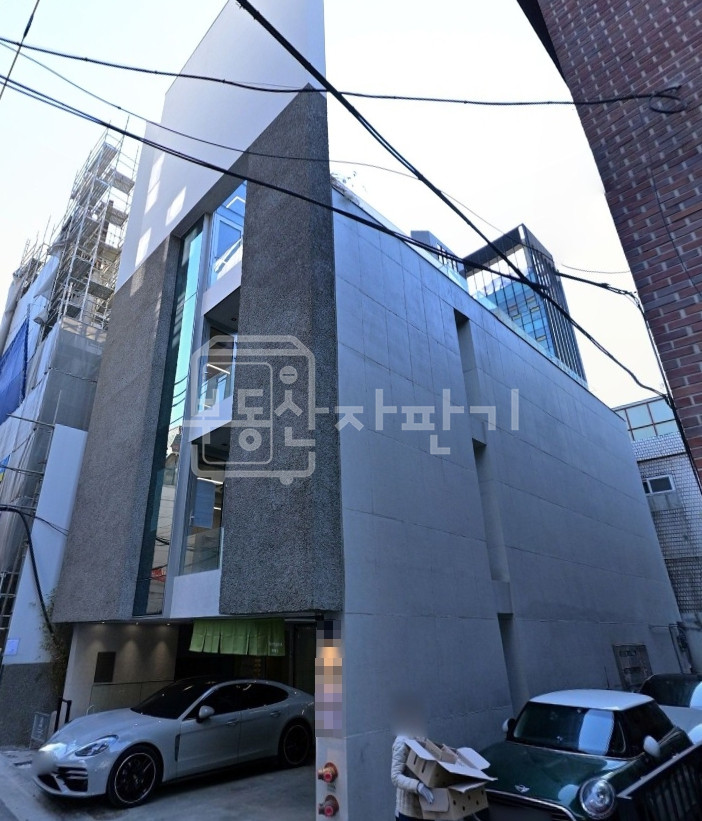 서울 강남구 삼성동 무권리, 강남구청역 도보 5분, 역세권, 4층 임대 월세 매물번호 31191 사진 1