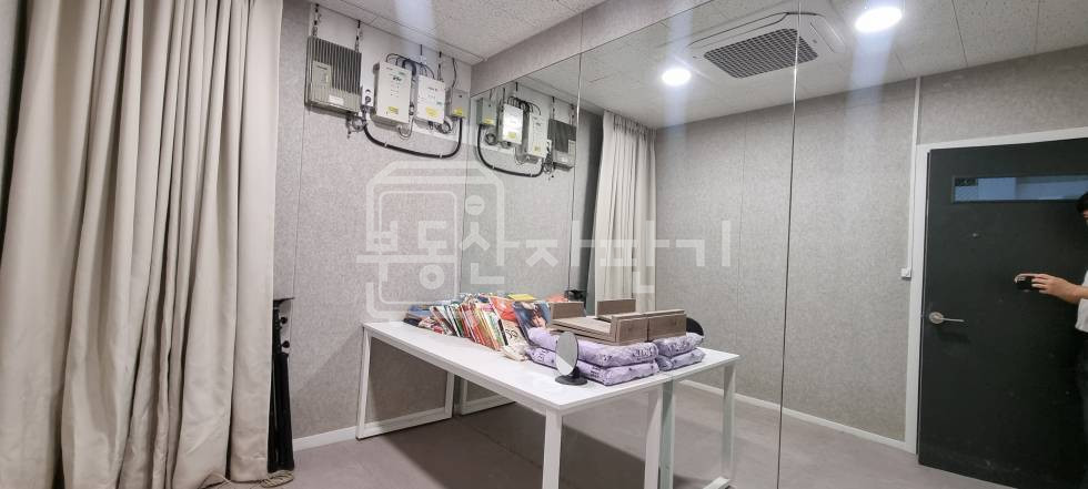 서울 강남구 역삼동 신논현역 도보 4분 역세권 이면도로, 지하 1층 월세 매물번호 29469 사진 4