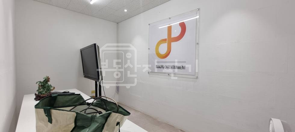 서울 강남구 역삼동 신논현역 도보 4분 역세권 이면도로, 지하 1층 월세 매물번호 29469 사진 6