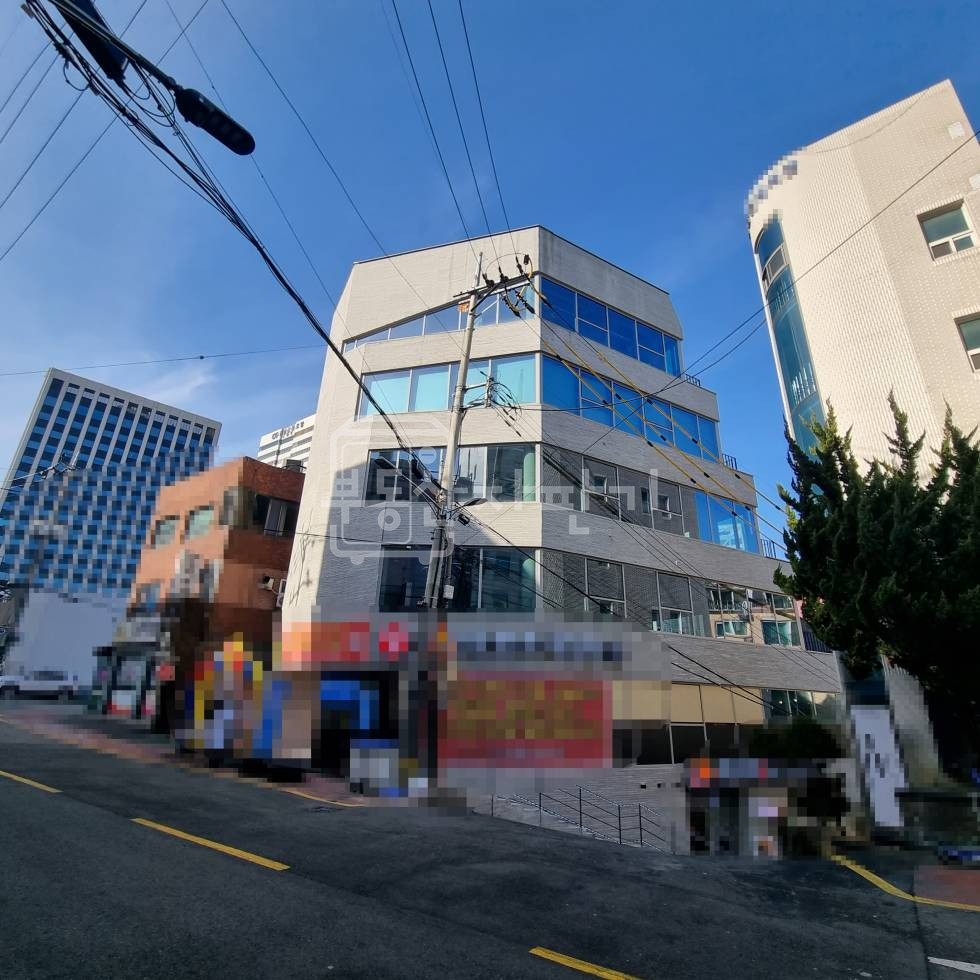 서울 강남구 논현동 무권리, 강남구청역/학동역 6~7분, 역세권,4층 임대 월세 매물번호 25545 사진 1