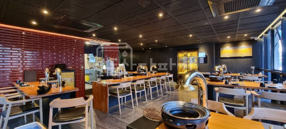 서울 강남구 신사동 신사역 도보 4분 코너건물 이면도로 2층 신사동 메인상권 먹자골목 월세 매물번호 21521 사진 4