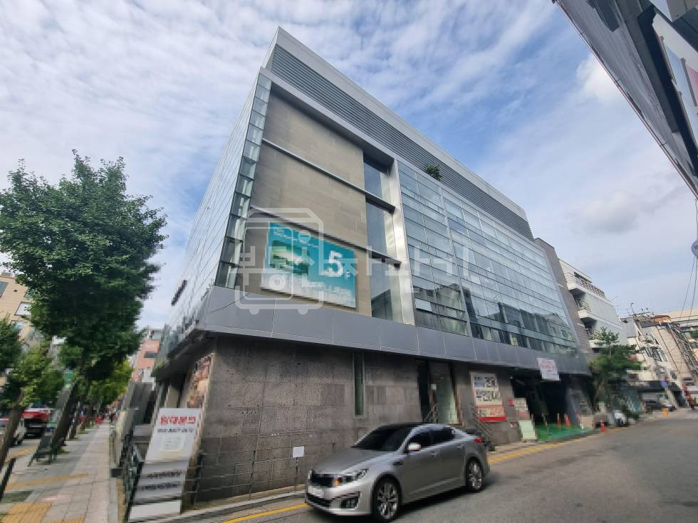 서울 서초구 반포동 무권리 서래마을 카페거리 중앙 1층 유동인구많음 월세 매물번호 25211 사진 1