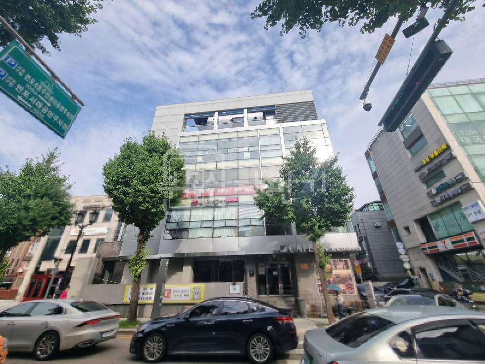 서울 서초구 반포동 무권리 서래마을 카페거리 중앙 1층 유동인구많음 월세 매물번호 25211 사진 3