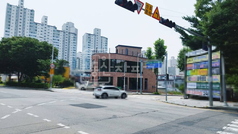 경기 고양일산서구 일산동 중산근린공원 바로 앞 대로변 지상1층~2층 + 옥탑 건물전체 월세 매물번호 26292 사진 5